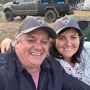 House Sitter - Nikki and Dan - couple loving life 