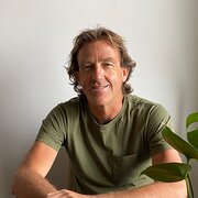 House Sitter - Reliable, Skilled & Caring. 