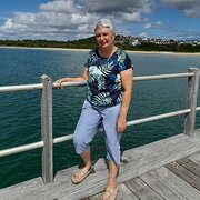 House Sitter - Leanne Casanova 