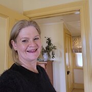 House Sitter - Sarah Caring, Mature, and Kind