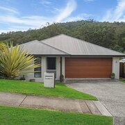 Home Owner wanting sitter in , Queensland