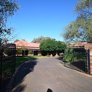 Home Owner wanting sitter in , Victoria