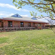 Home Owner wanting sitter in MILLTHORPE, New South Wales