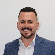 House Sitter - JP vH