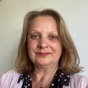 House Sitter - John & Lorraine