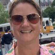 House Sitter - Mature couple - Reliable and clean