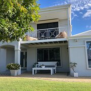 Home Owner wanting sitter in Mandurah, Western Australia