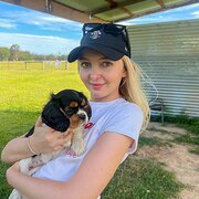 House Sitter - Experienced Pet Lover 