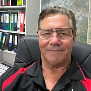 House Sitter - Wayne Vaughan