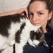 Home Owner wanting sitter in , Queensland