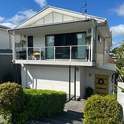 Home Owner wanting sitter in Brisbane, Queensland