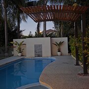 Home Owner wanting sitter in Perth, Western Australia