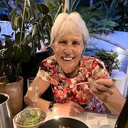 House Sitter - Marie wanting to bond with your pet!