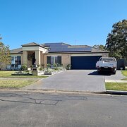 Home Owner wanting sitter in Sydney, New South Wales