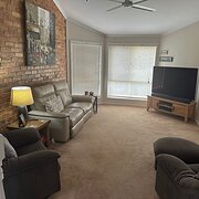 Home Owner wanting sitter in Brisbane, Queensland