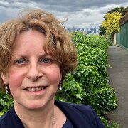 House Sitter - Olivia