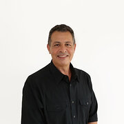 House Sitter - Mature House Sitter 