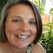 House Sitter - Tracey B