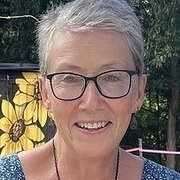 House Sitter - Wendy - Trusted House/Pet Sitter