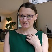 House Sitter - Mature Female - Work at Home - Melbourne