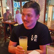 House Sitter - Zayne Selkirk