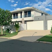 Home Owner wanting sitter in Brisbane, Queensland