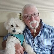 House Sitter - Sue and wombat