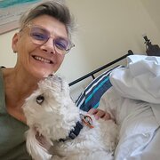 House Sitter - leicia 