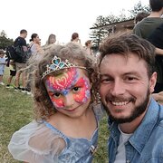 House Sitter - Sydney professional visiting family