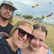 House Sitter - Family of 3 that love the north side. 