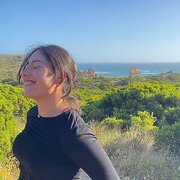 House Sitter - Reliable and Animal-Loving House Sitter 