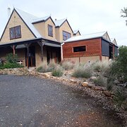 Home Owner wanting sitter in Melbourne, Victoria