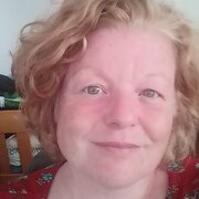 House Sitter - House, pet and plant sitter