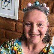 House Sitter - Retired lady farmer traveling 