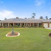 Home Owner wanting sitter in Newcastle, New South Wales