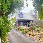 Home Owner wanting sitter in , Victoria