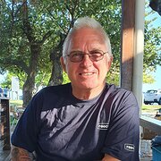 House Sitter - Megan & Bruce 