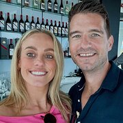 House Sitter - Beach Loving Couple Caring for Pets