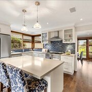 Home Owner wanting sitter in Sydney, New South Wales