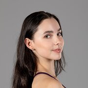 House Sitter - Ellen