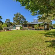 Home Owner wanting sitter in , Queensland