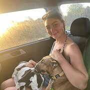 House Sitter - Laura -