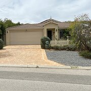 Home Owner wanting sitter in Perth, Western Australia