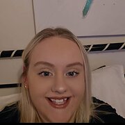 House Sitter - Hi my name is izzy and i love dogs