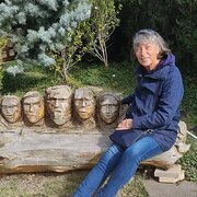 House Sitter - Mature, practical, tidy, trustworthy fem