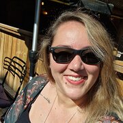 House Sitter - The Ultimate "Safe Bet": Reliable, Clean