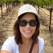 House Sitter - Robyn