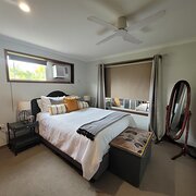 Home Owner wanting sitter in Brisbsne, Queensland