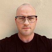 House Sitter - Callum