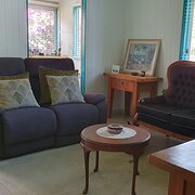 Home Owner wanting sitter in , Queensland